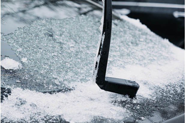 Consejos para cuidar el parabrisas de tu coche cuando se acerca el frío