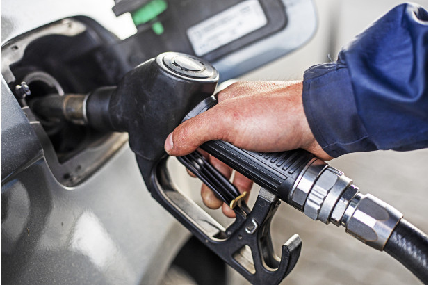 ¿Qué le pasa a tu coche de gasolina si le echas gasóleo?