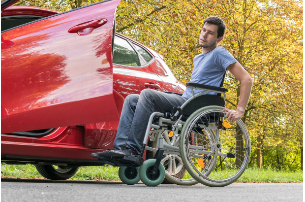 Conducir sin barreras: la discapacidad no te detiene al volante Conducir sin barreras: la discapacidad no te detiene al volante