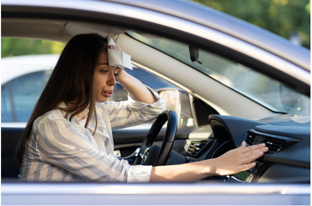 Calor sobre ruedas: cómo conducir con seguridad cuando el termómetro se dispara Calor sobre ruedas: cómo conducir con seguridad cuando el termómetro se dispara